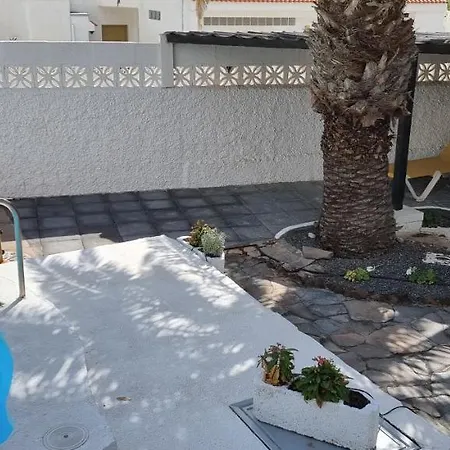 Con Piscina Privada De 2 Dormitorios, Terrazas, Jardin Y Barbacoa - Casa Momo Casa vacanze Poris de Abona