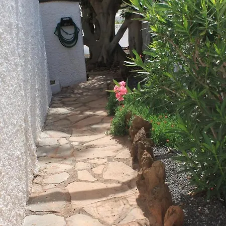 Con Piscina Privada De 2 Dormitorios, Terrazas, Jardin Y Barbacoa - Casa Momo *